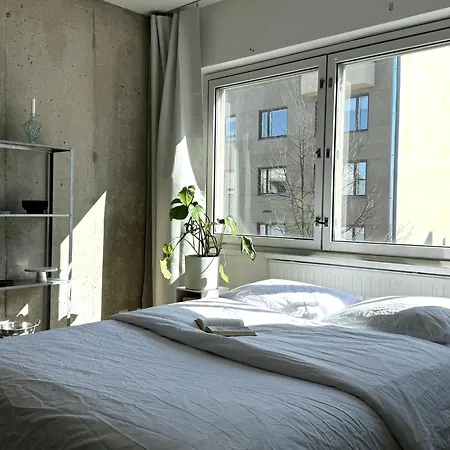 Kaunis Tilava Yksioe Ydinkeskustan Kupeessa Apartamento